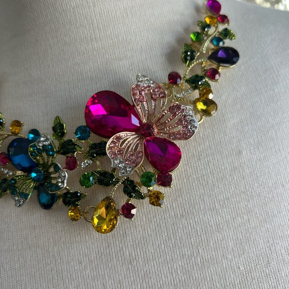 Aratta Colorful Floral Rhinestone Statement Necklace and Earring Set - Picture 4 of 7